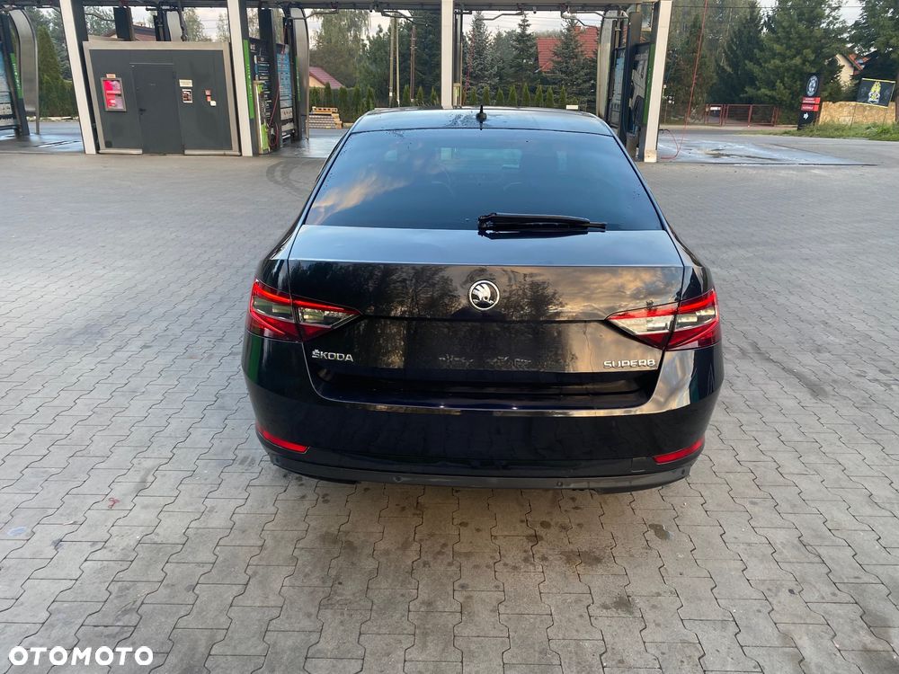 Skoda Superb 1.6 TDI Style DSG - 5