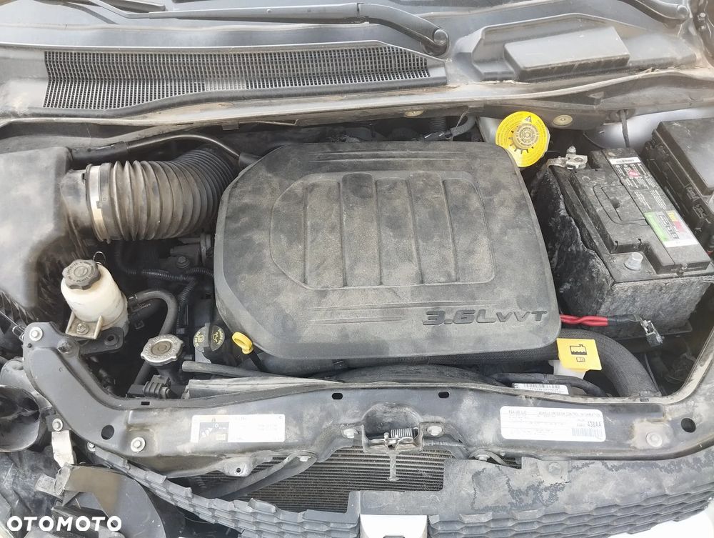 Dodge Grand Caravan 3.6 R/T - 17