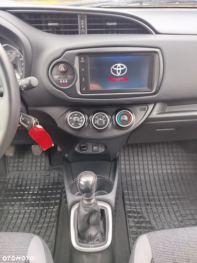 Toyota Yaris 1.5 20th Anniversary - 18