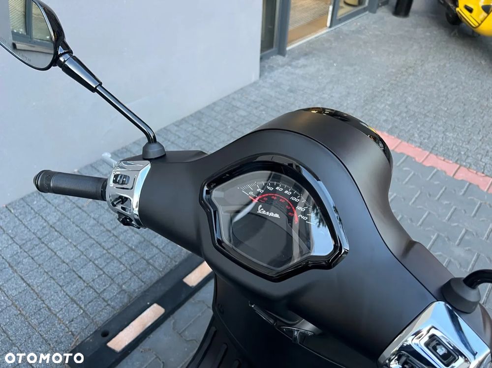 Vespa GTS - 6