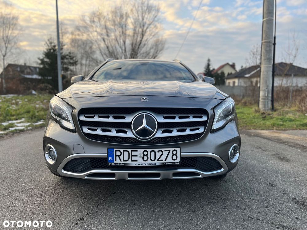 Mercedes-Benz GLA 250 7G-DCT AMG Line - 2