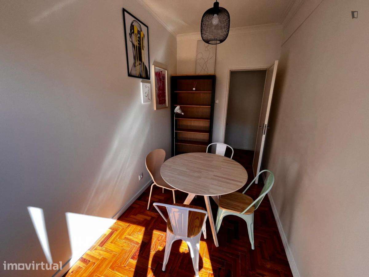 Quarto - localizado em Entrecampos Lisbon - Grande imagem: 3/10