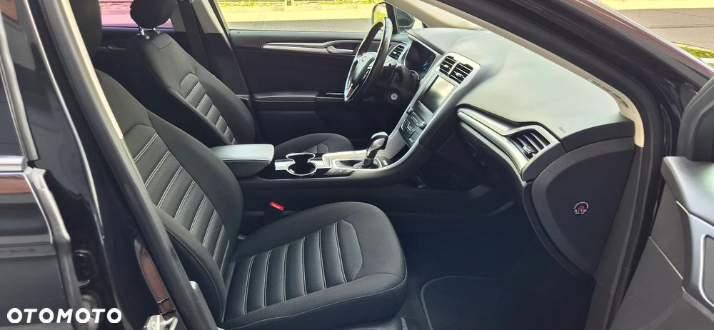 Ford Mondeo SW 2.0 EcoBlue Titanium - 25