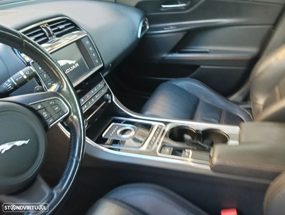 Jaguar XE 2.0 D R-Sport Aut. - 20