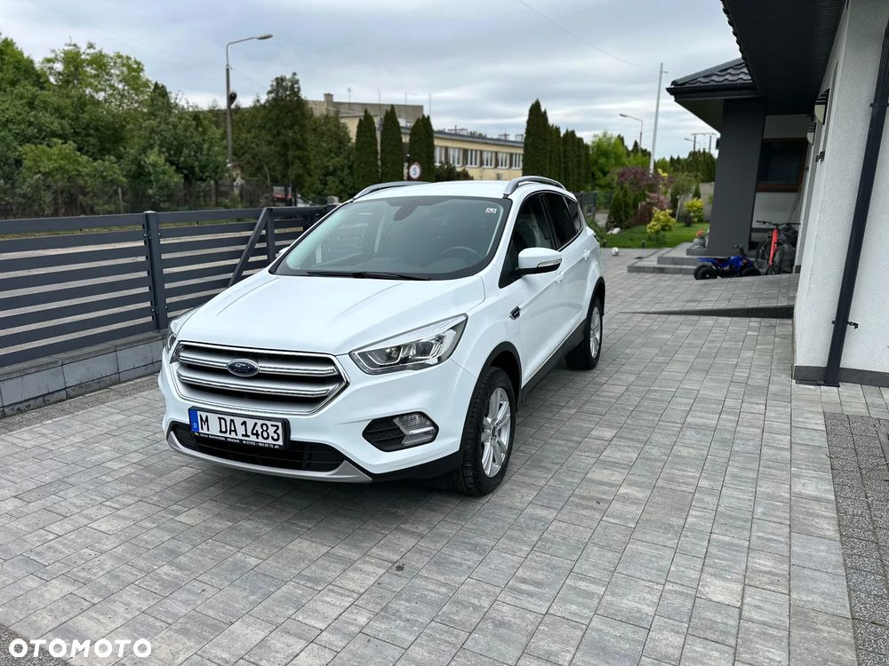 Ford Kuga 1.5 EcoBoost 2x4 Titanium - 2
