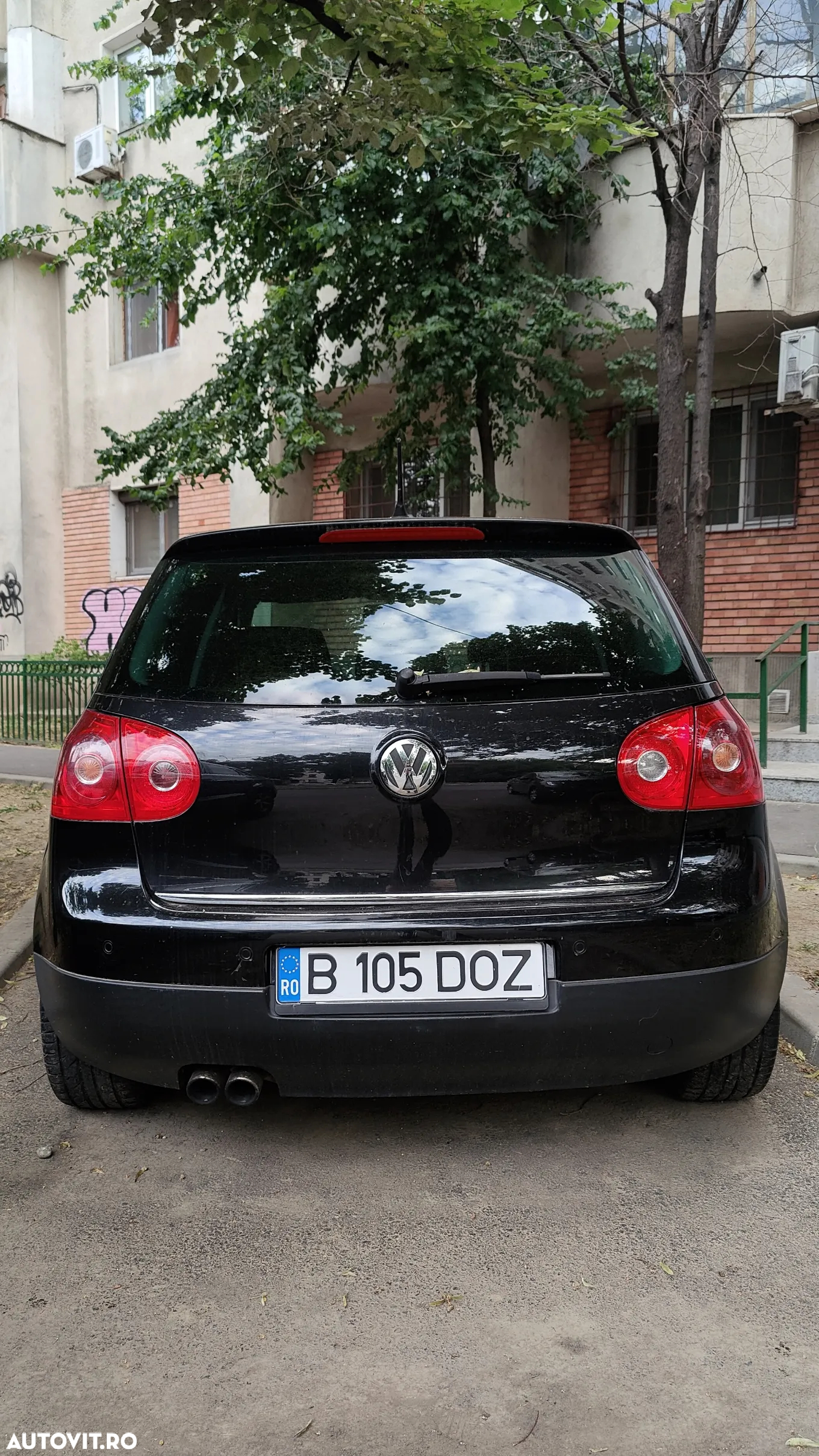 Volkswagen Golf - 2