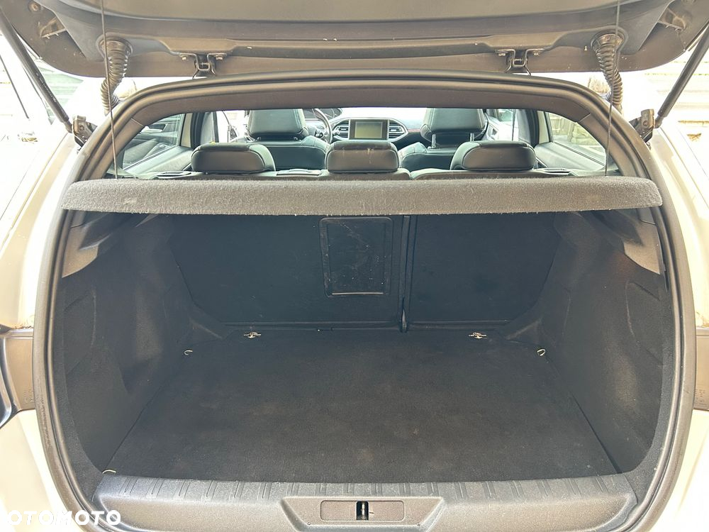 Peugeot 308 BlueHDi 180 EAT6 GT - 21