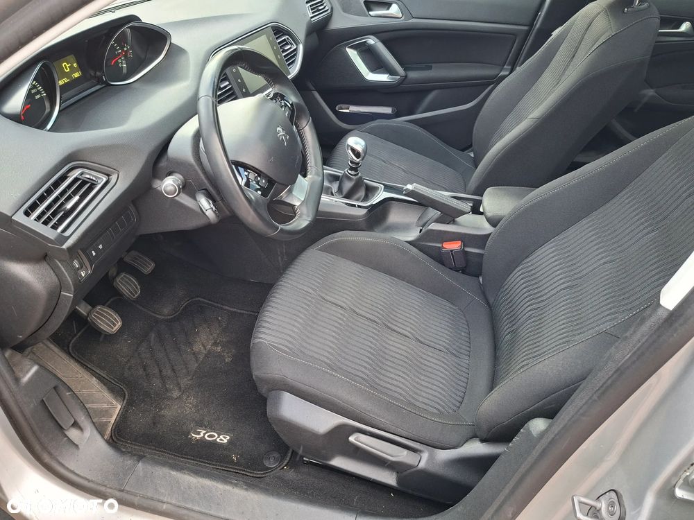 Peugeot 308 1.6 BlueHDi Business Line S&S - 12