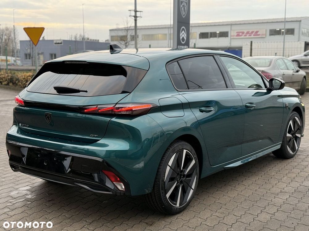 Peugeot 308 - 8