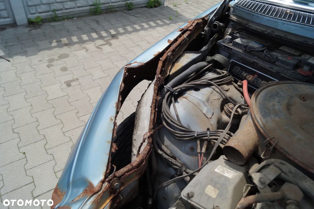 Mercedes-Benz W123 - 14