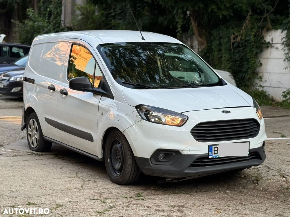 Ford Courier - 2