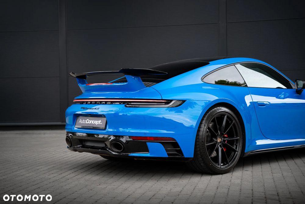 Porsche 911 Carrera 4S - 13