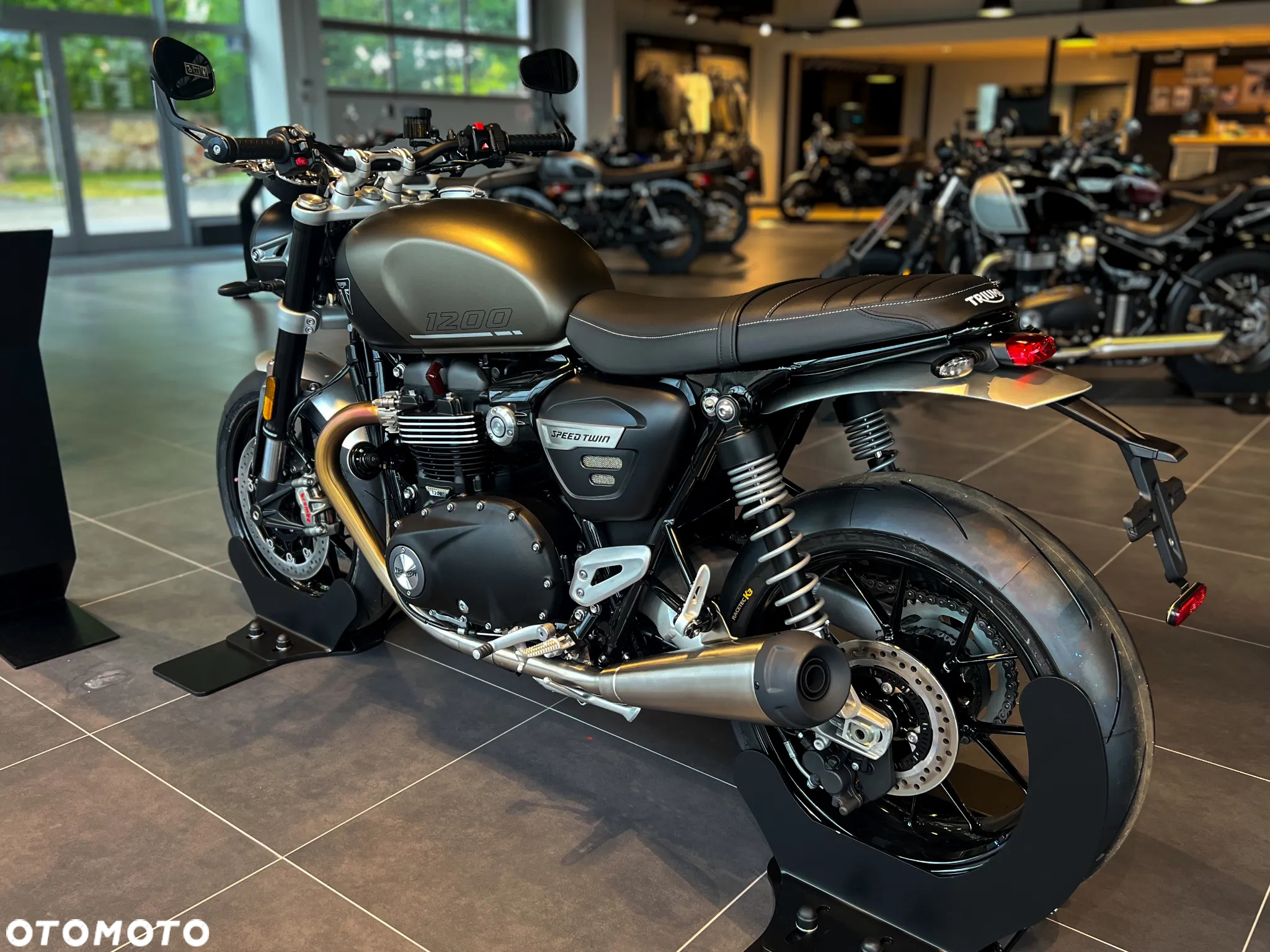 Triumph Speed Twin - 3