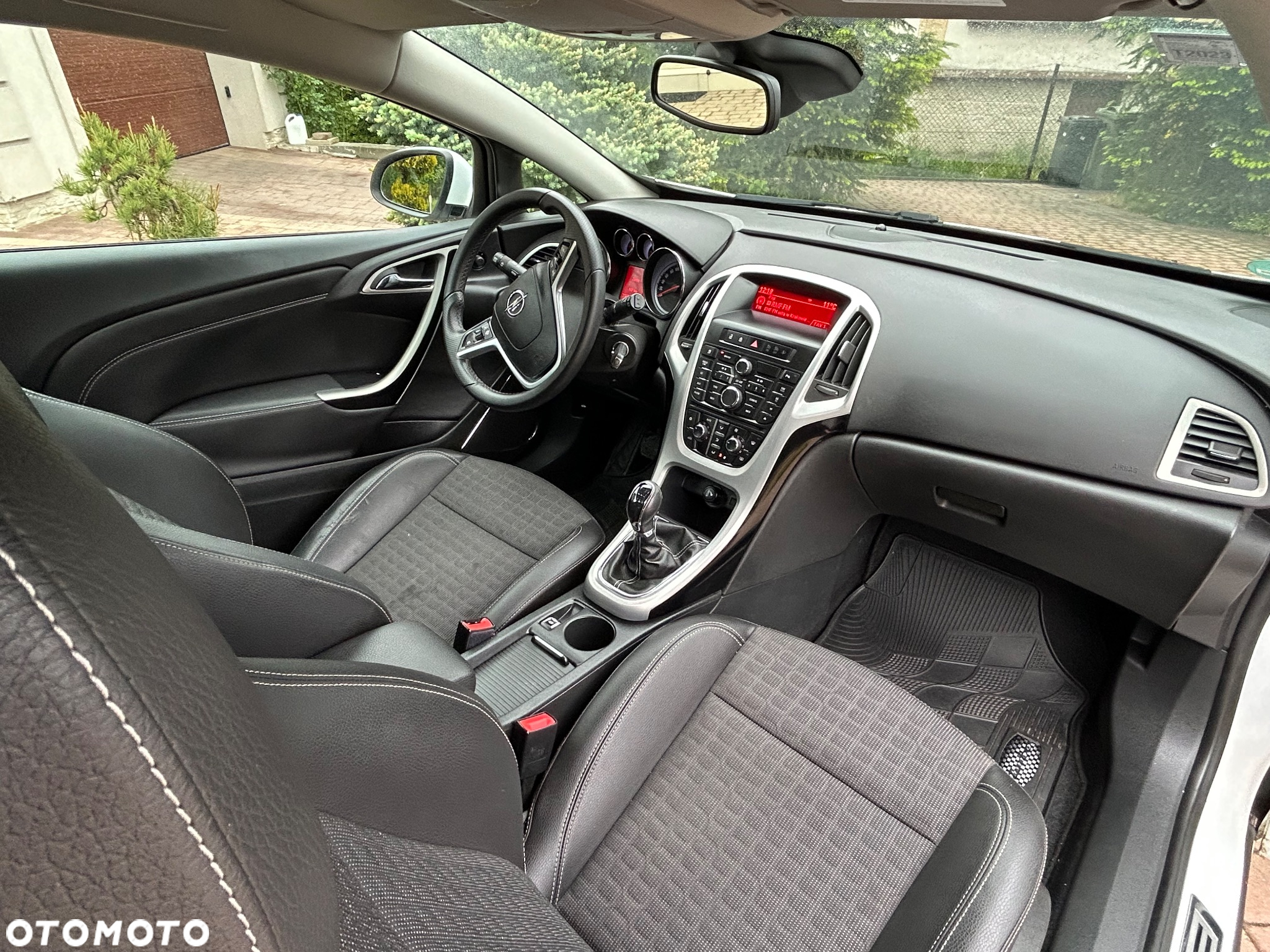 Opel Astra GTC 1.4 Turbo - 7