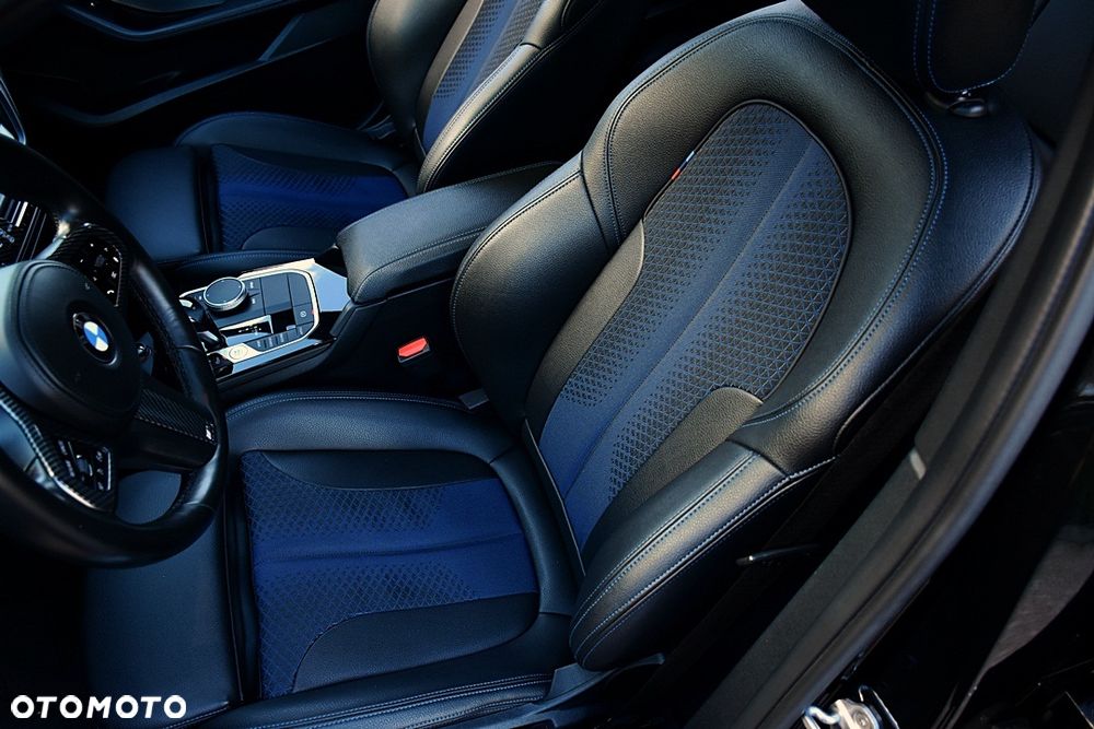 BMW Seria 1 116d Edition M Sport Shadow - 32