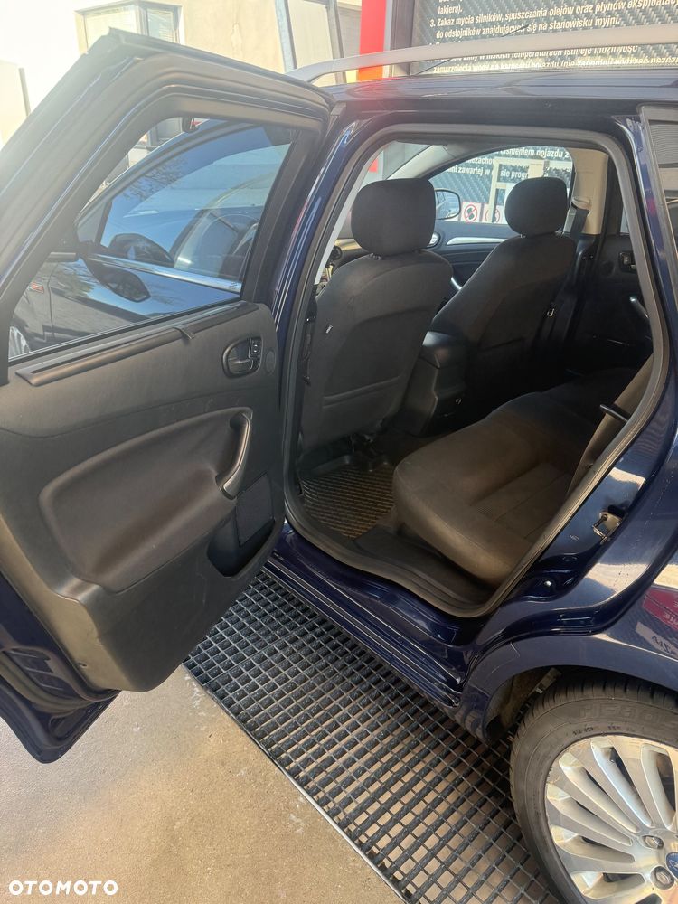 Ford Mondeo 2.0 Viva - 24