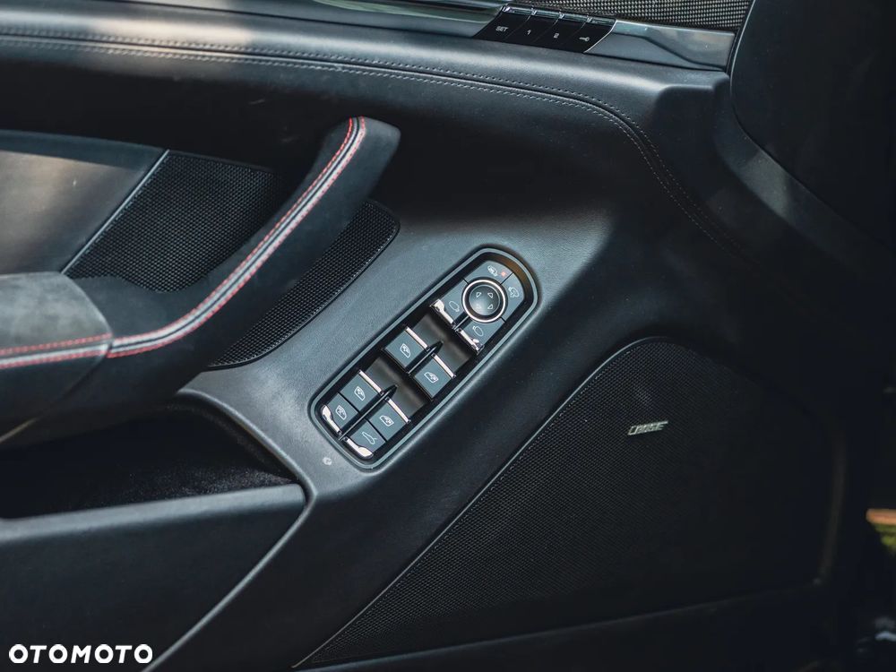Porsche Panamera GTS - 10