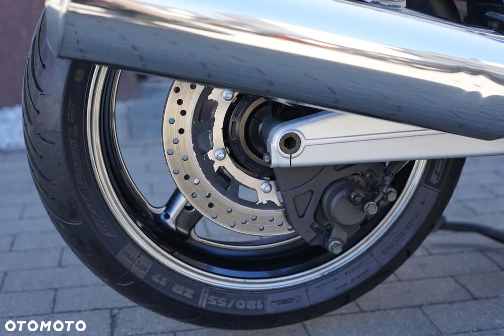 Yamaha FJR - 9