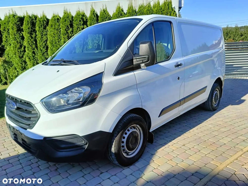 Ford TRANSIT CUSTOM - 3