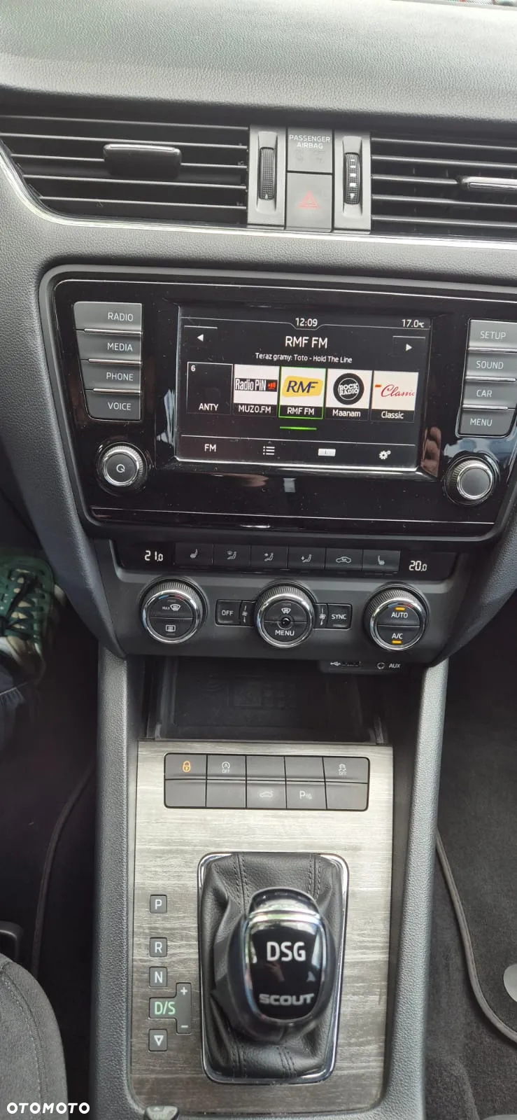 Skoda Octavia Scout 2.0 TDI 4x4 DSG - 21