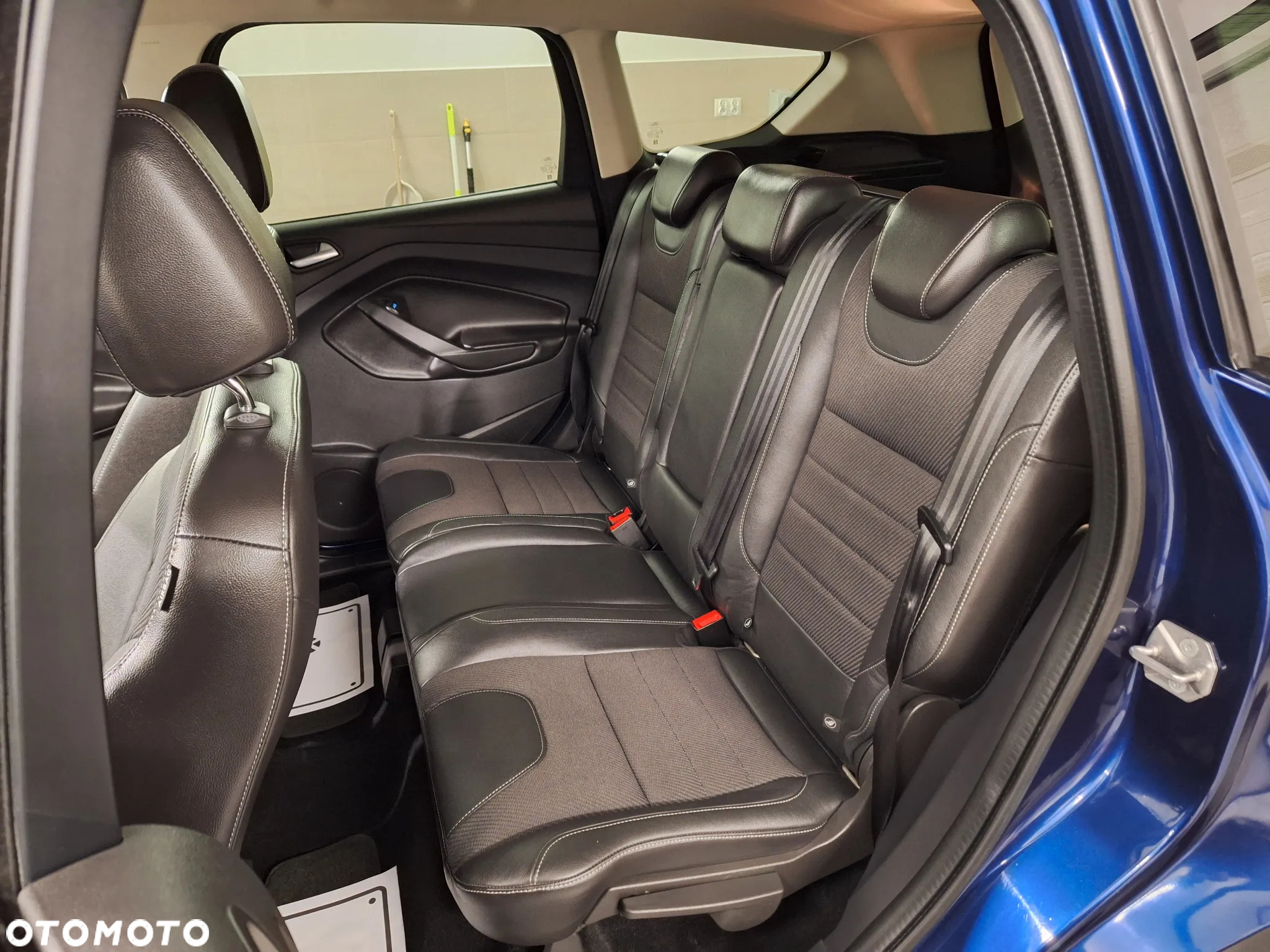 Ford Kuga 1.6 EcoBoost 2x4 Titanium - 22