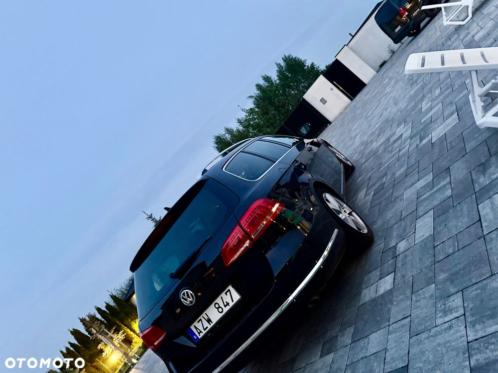 Volkswagen Passat 2.0 TDI DPF DSG Sportline - 27
