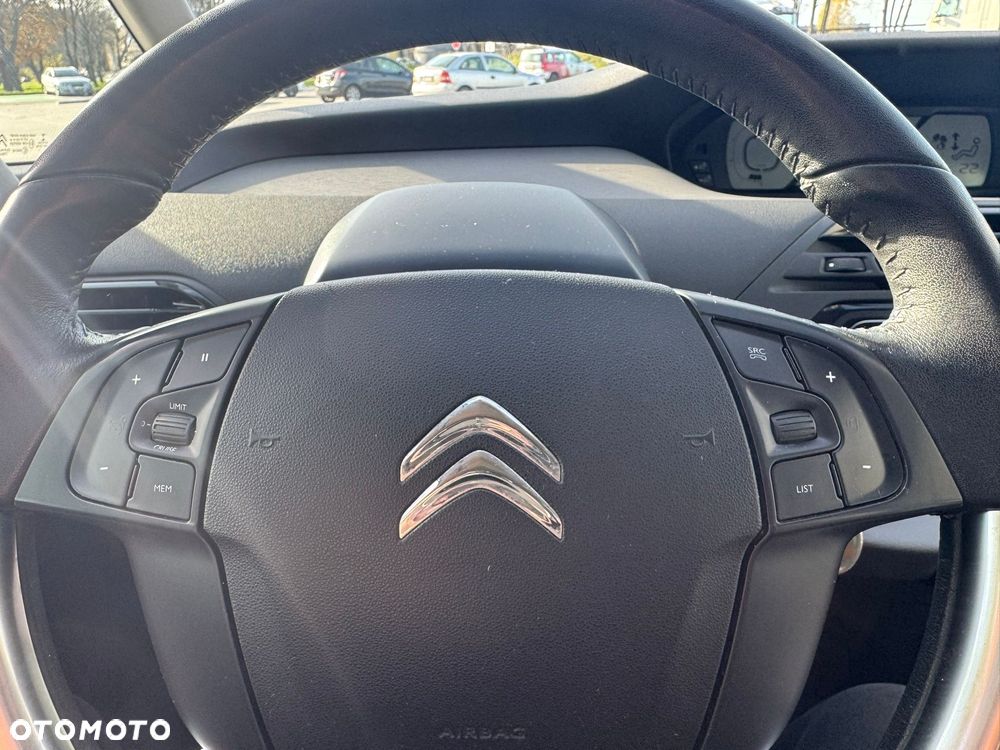Citroën C4 Picasso - 16