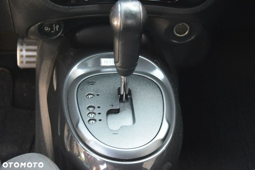 Nissan Juke 1.6 DIG-T ALL-MODE 4x4i CVT Nismo - 32