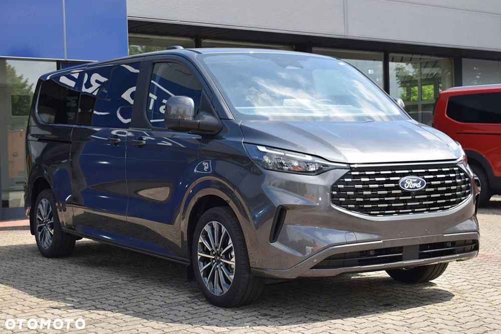 Ford Tourneo Custom - 3