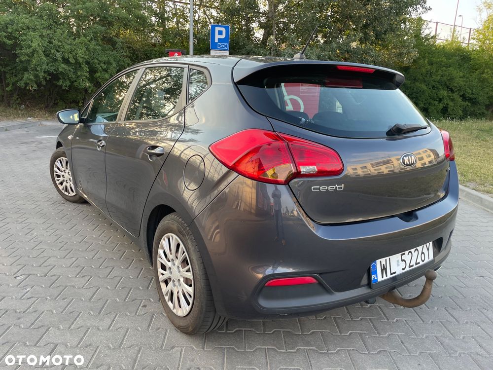 Kia Ceed 1.6 CRDi 115 ISG Vision - 17
