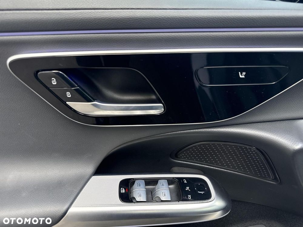 Mercedes-Benz Klasa E - 12