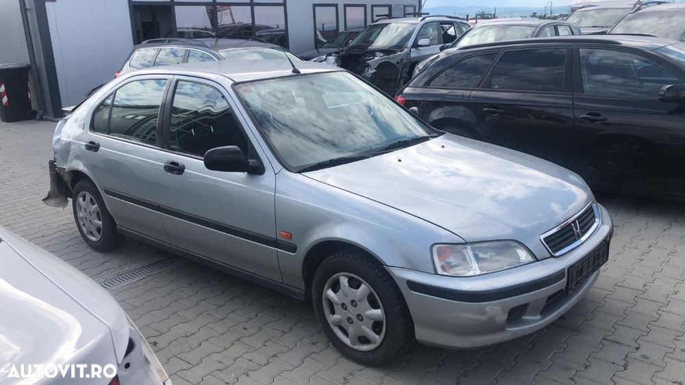 Dezmembram Honda Civic 1.4 benzina an fabr 1998 - 2