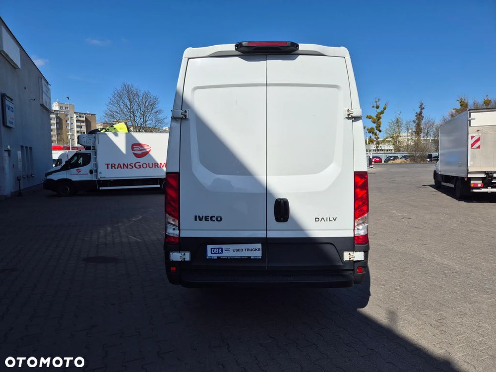 Iveco 35S18V (32725) - 8