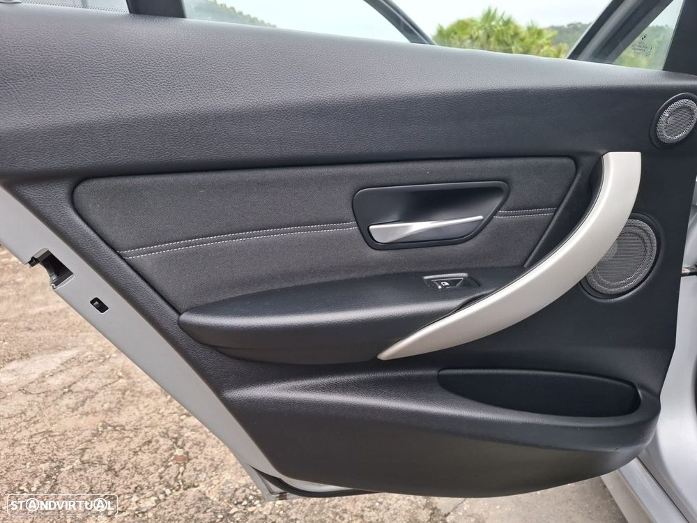 BMW 318 d Touring Pack M - 48