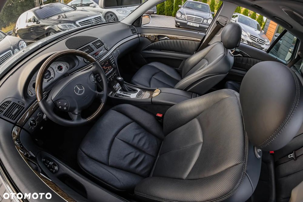 Mercedes-Benz Klasa E 500 4-Matic T Avantgarde - 11