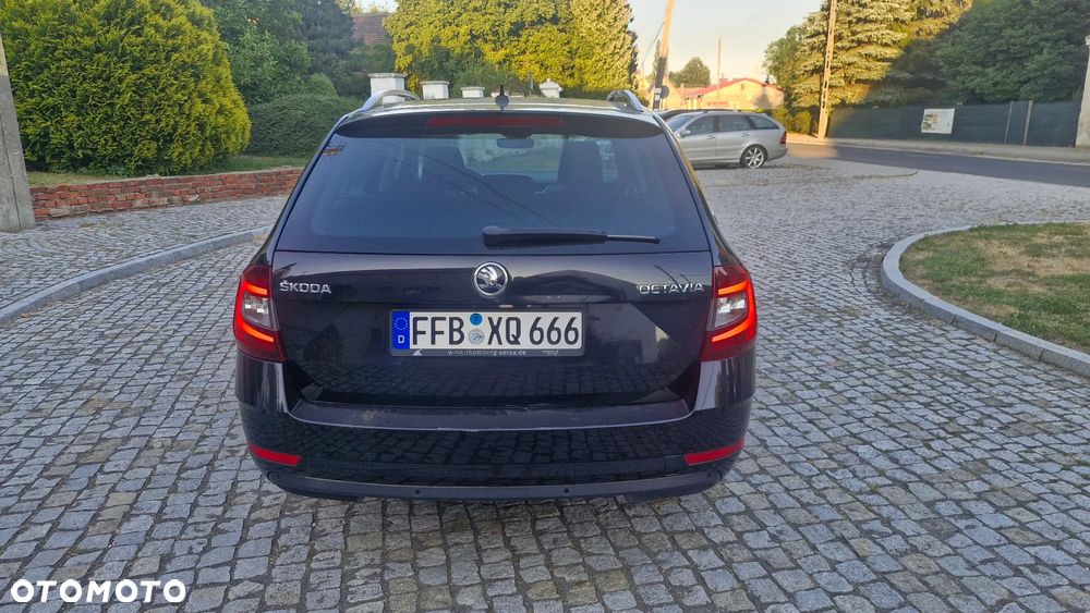 Skoda Octavia 2.0 TDI DSG Exclusive - 12