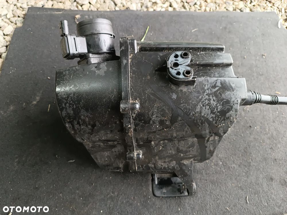 FILTR POWIETRZA OBUDOWA VOLKSWAGEN AUDI A1 1.6 TDI - 3