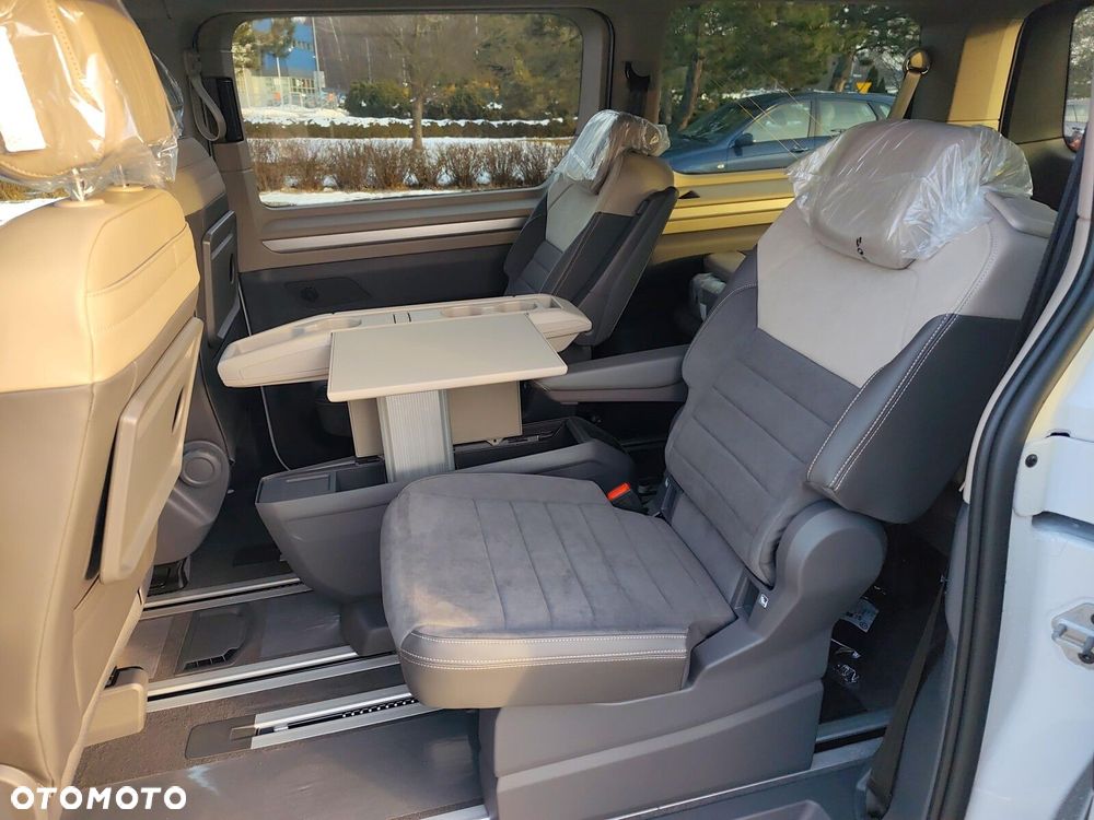 Volkswagen Multivan - 35