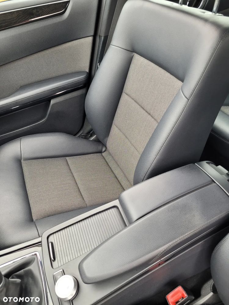 Mercedes-Benz Klasa E 200 CGI BlueEffICIENCY Avantgarde - 7