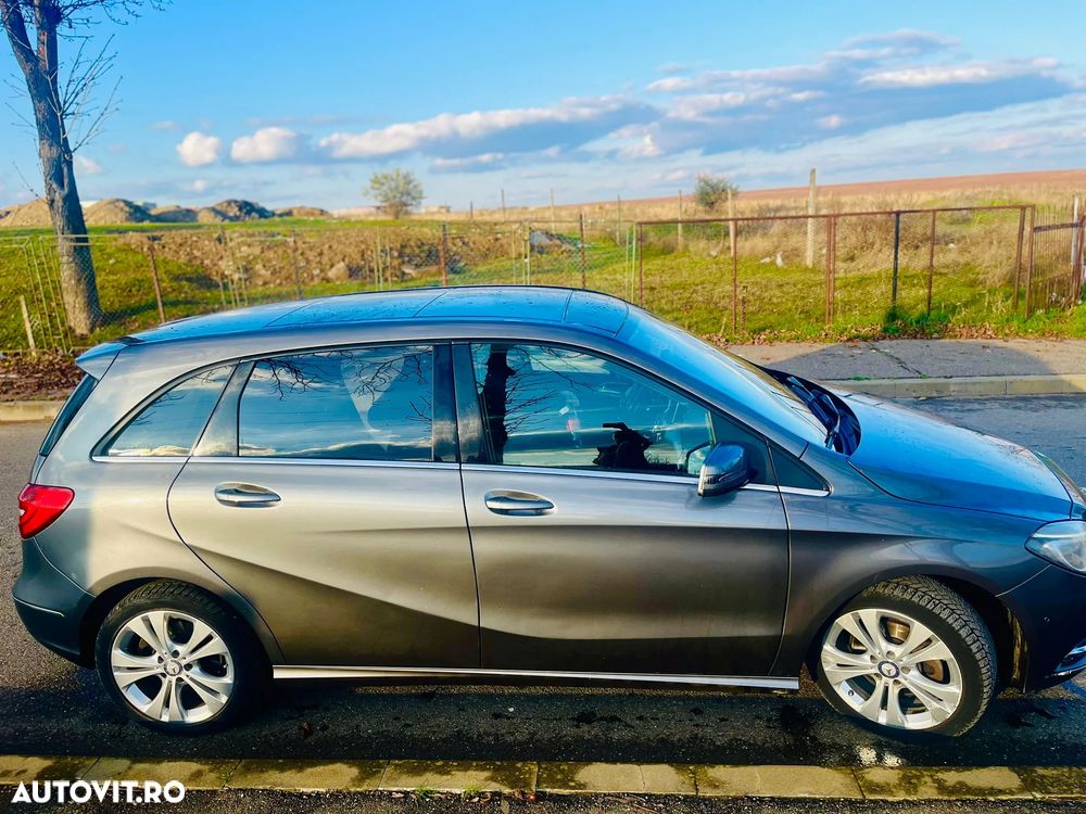 Mercedes-Benz B 220 - 4