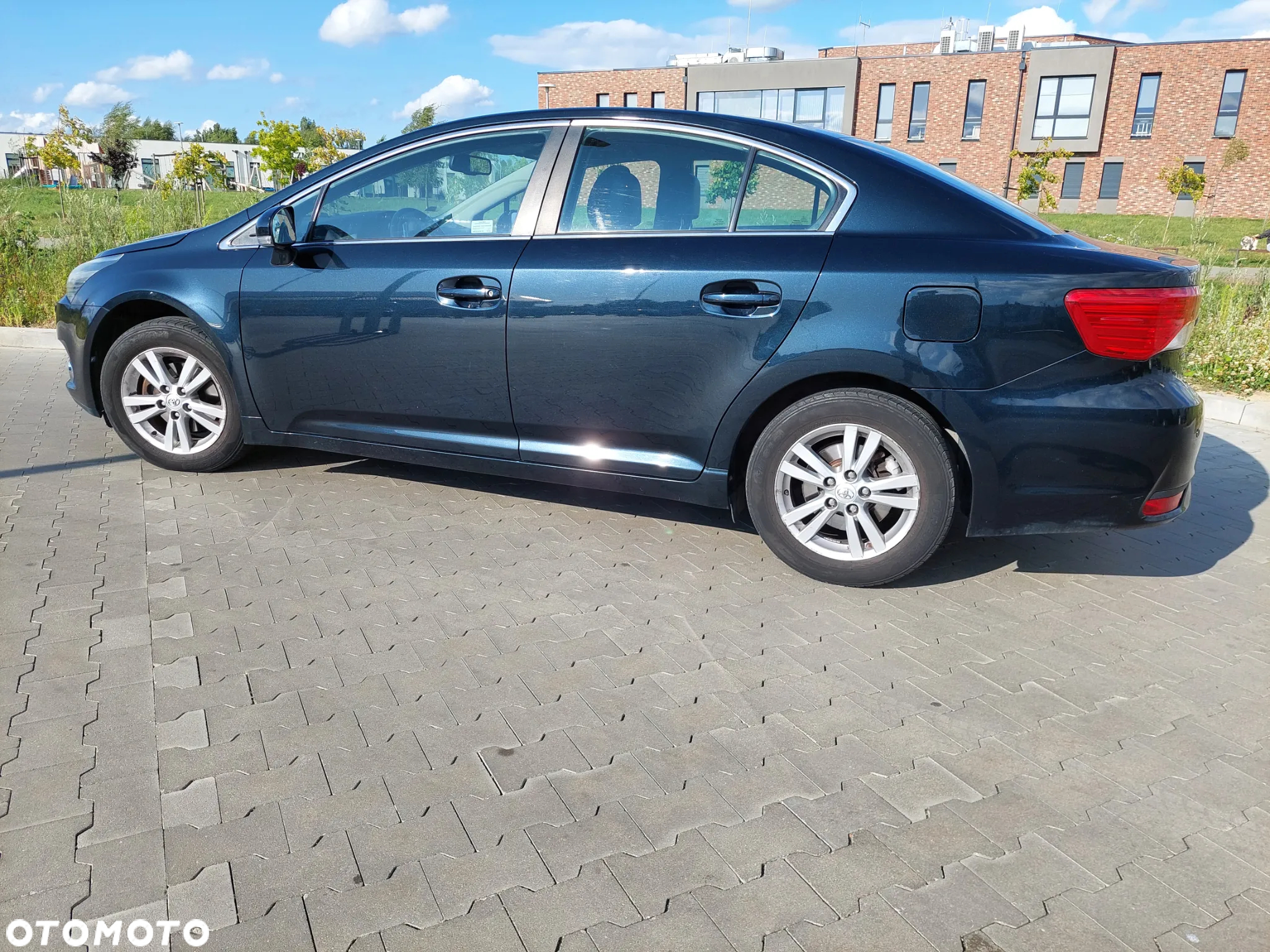 Toyota Avensis 1.8 Active - 2