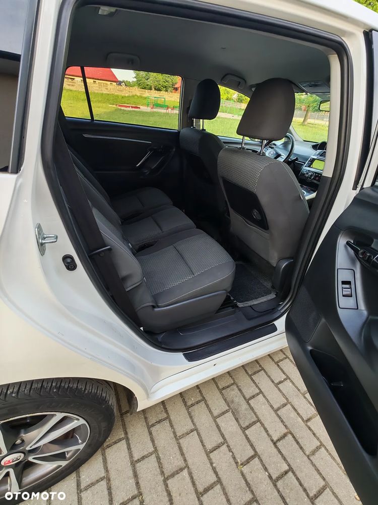Toyota Verso 1.6 D-4D Active 7os - 9
