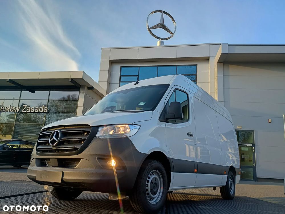 Mercedes-Benz Sprinter - 1