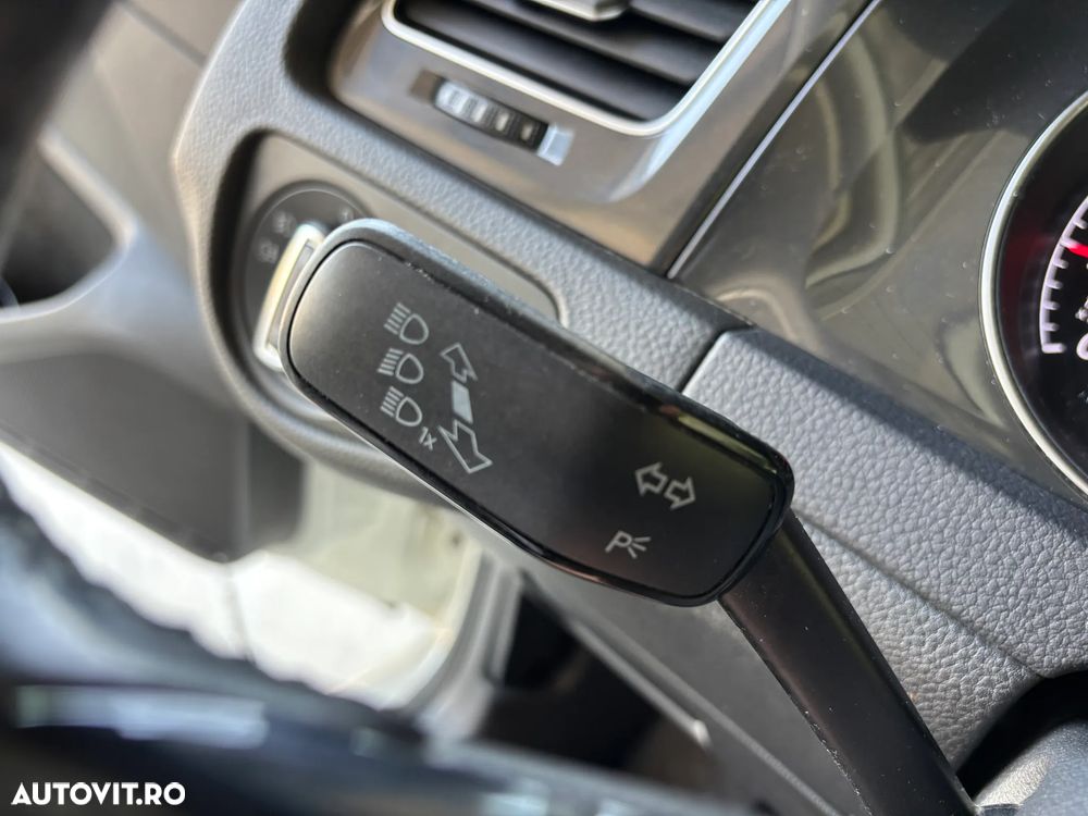 Volkswagen Golf 1.0 TSI DSG Comfortline - 20