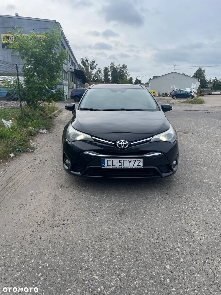 Toyota Avensis 1.8 Premium - 3
