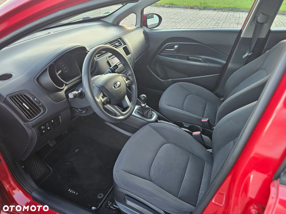 Kia Rio - 19