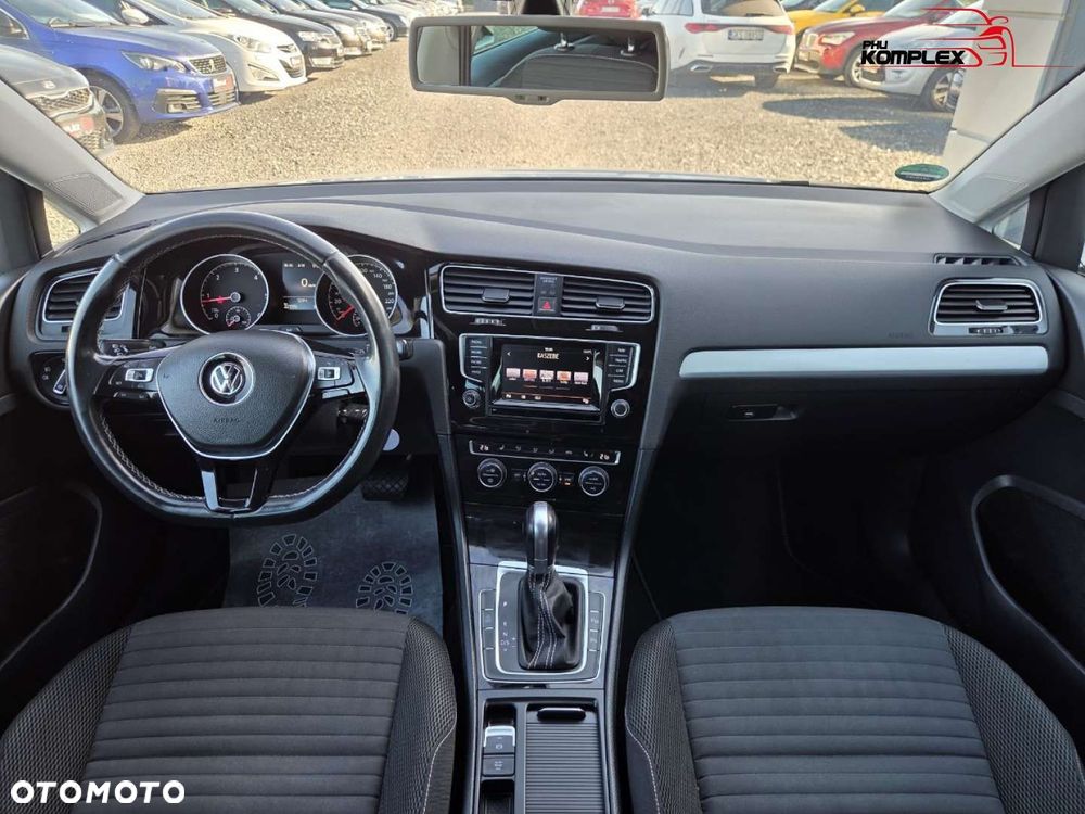 Volkswagen Golf - 13