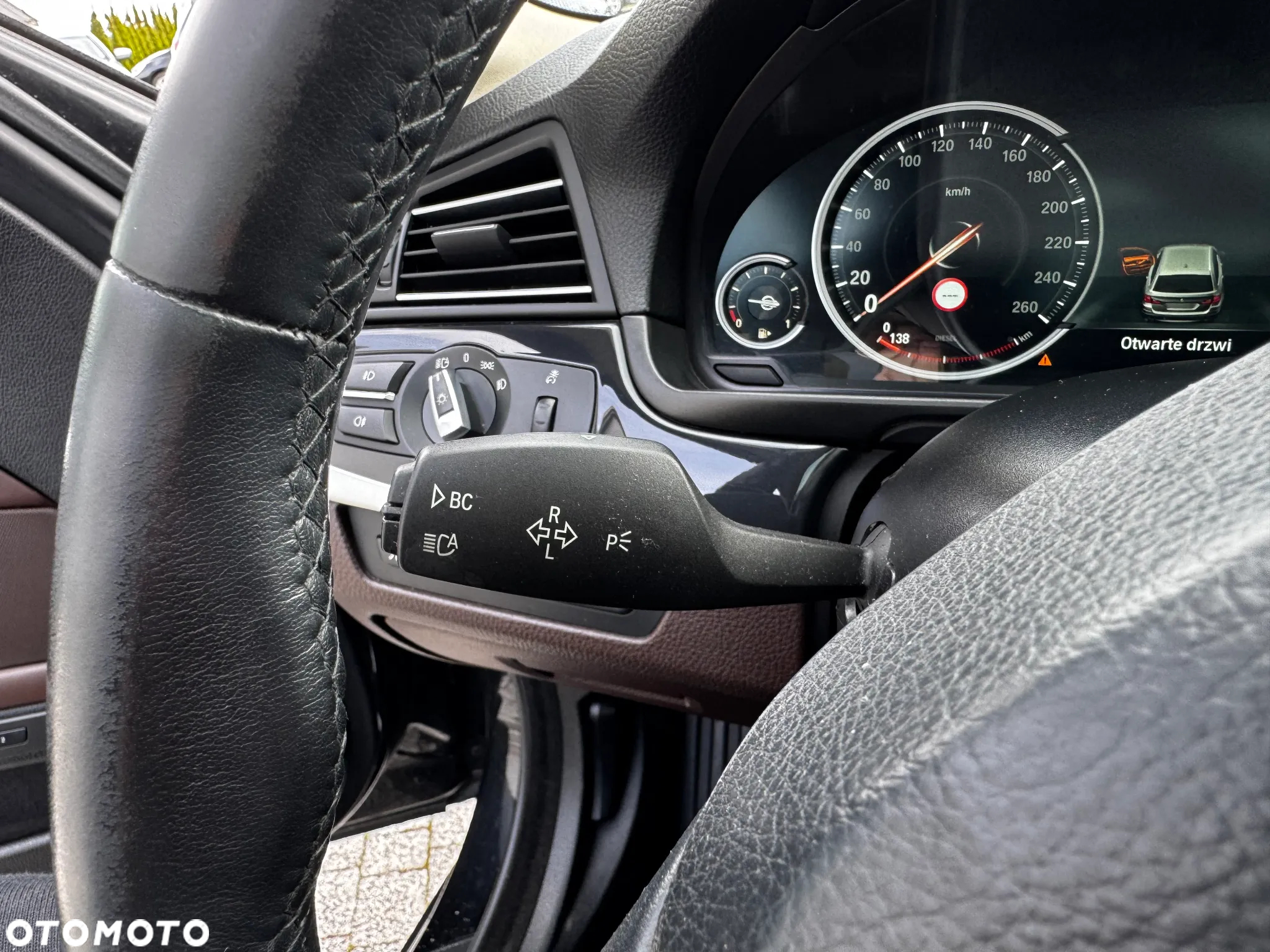 BMW Seria 5 525d Touring Luxury Line - 29