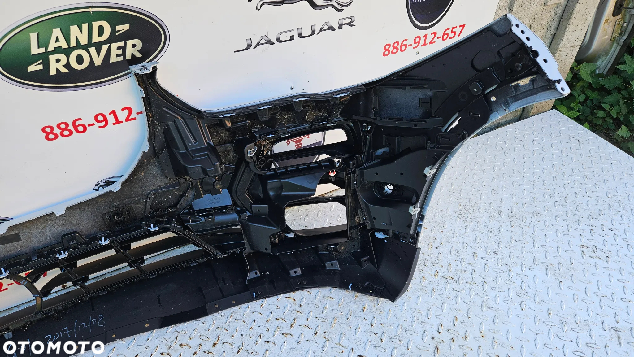 BMW X5 G05 Kompletny Zderzak Przód Zderzak Przedni 6x PDC Kolor Biały A300 Wersja USA - 23