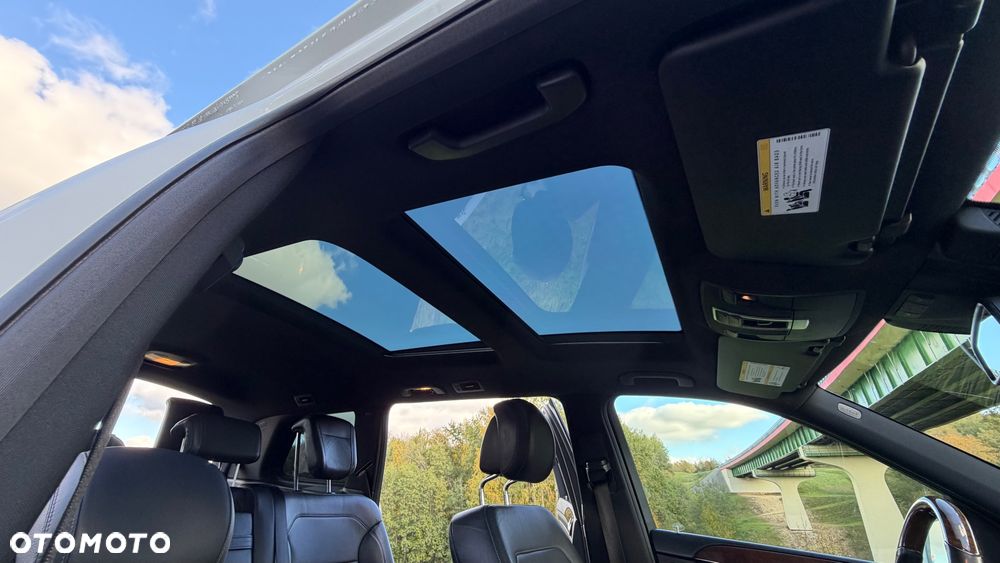 Mercedes-Benz GLS - 25